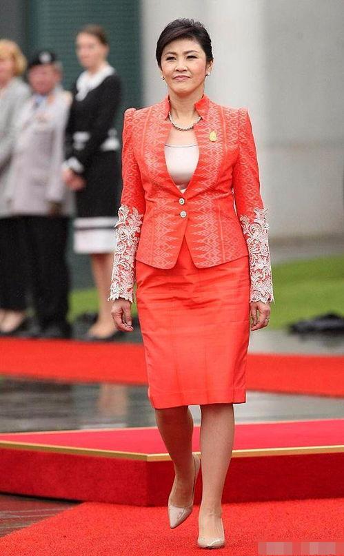 吃瓜服装网红有哪些,揭秘当红吃瓜服装网红